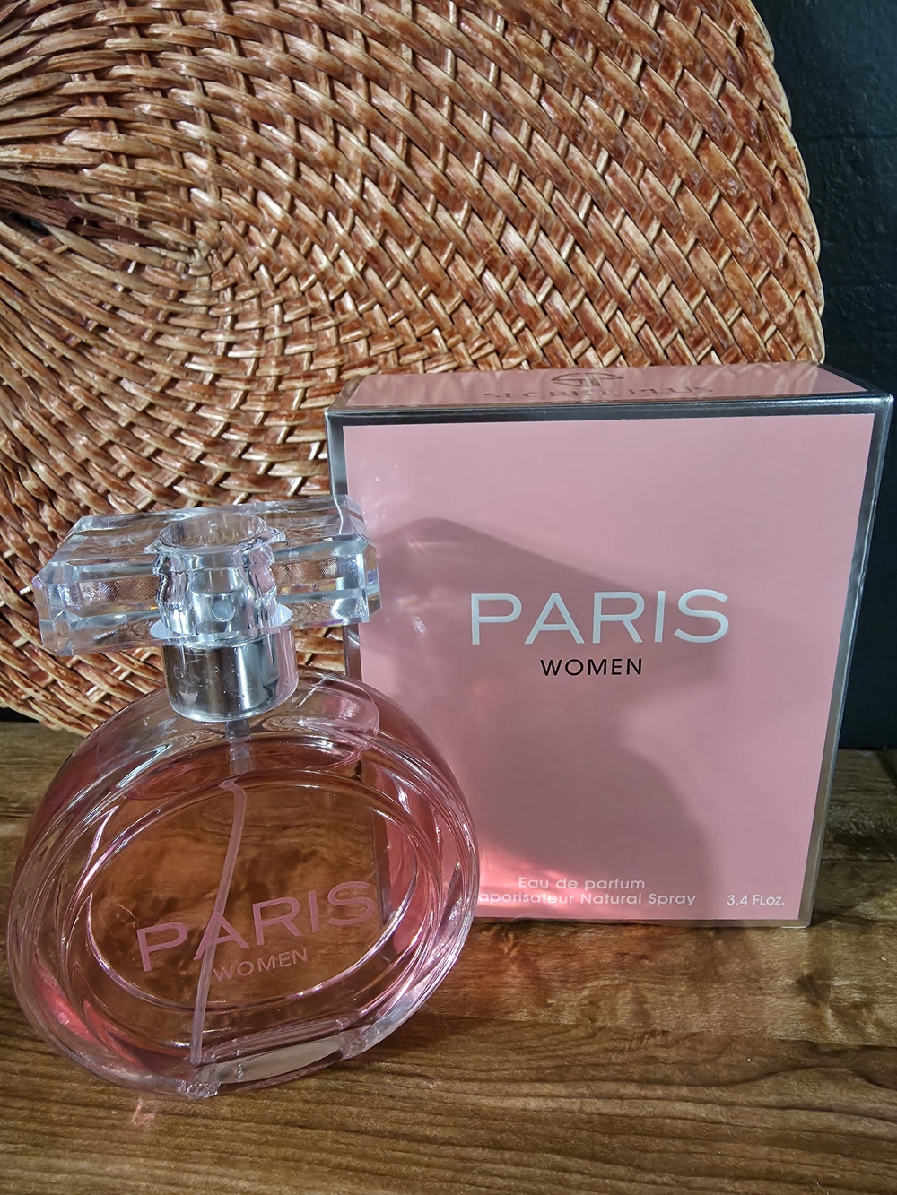 Perfume. New in box! CC inspire. Paris Women. Luxury scent. Delicious.